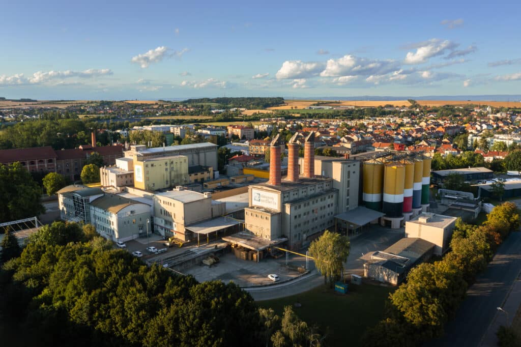 An aerial view of Tchecomalt, one of Soufflet Malt's heritage brands, showcasing its large-scale malting facility.