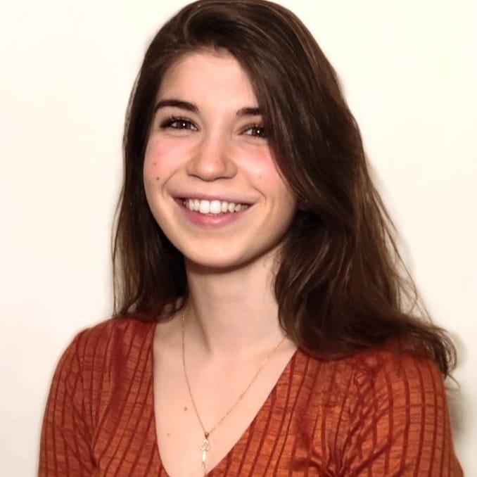 Portrait of Chloe Favori